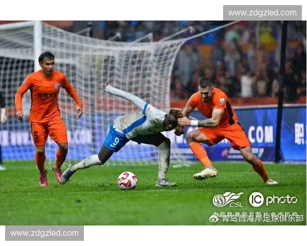 昆士兰足球联赛最新赛季展望:球队竞争激烈,球员表现引人注目