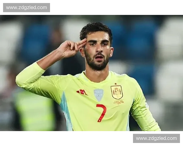 西班牙世预赛大胜格鲁吉亚：托雷斯造点奥亚萨瓦尔双响领衔火力全开